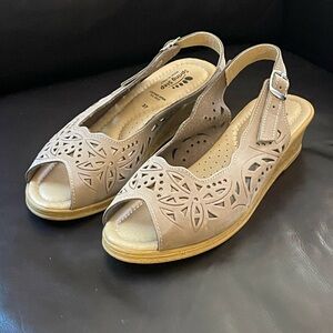 Spring Step Vacation Coastal Casual Wedges Brown Size 37 NWOT